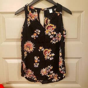 3/$15 Old navy black floral print sleeveless top size xs